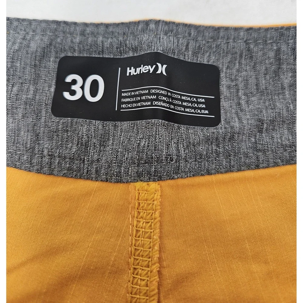 Hurley Phantom Naturals 18